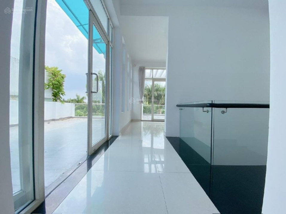 BIỆT THỰ 3 TẦNG KDC PHONG PHÚ 5 VIEW SÔNG CỰC ĐẸP NGAY CẠNH BẾN XE Q.8 GIÁ CHỈ 16.3 TỶ