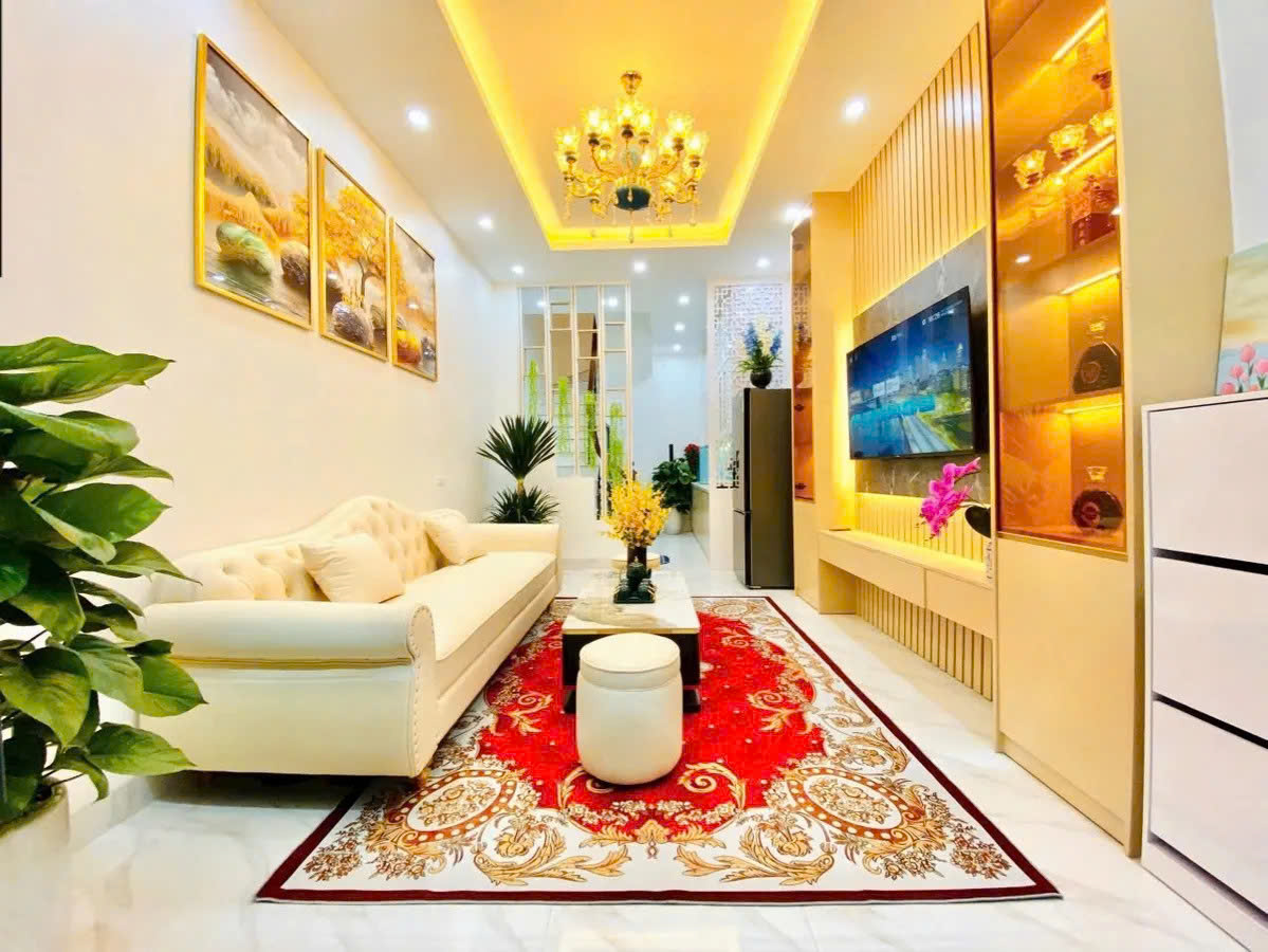 Bán Nhà Quan Thổ 1.  29/31m2. 4 tầng. mặt tiền 3.5m. giá 7.2 tỷ Đống Đa Hà Nội
