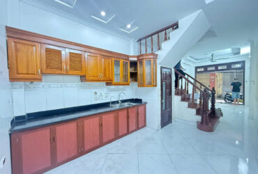 Bán Nhà Kim Ngưu 33m2.  5 tầng. mặt tiền 3.1. giá 7.9 tỷ Hai Bà Trưng Hà Nội