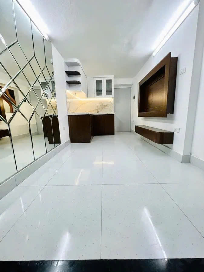 Bán Nhà Thái Hà 17m2. 4 tầng. mặt tiền 2.6m. giá 5 tỷ Đống Đa Hà Nội