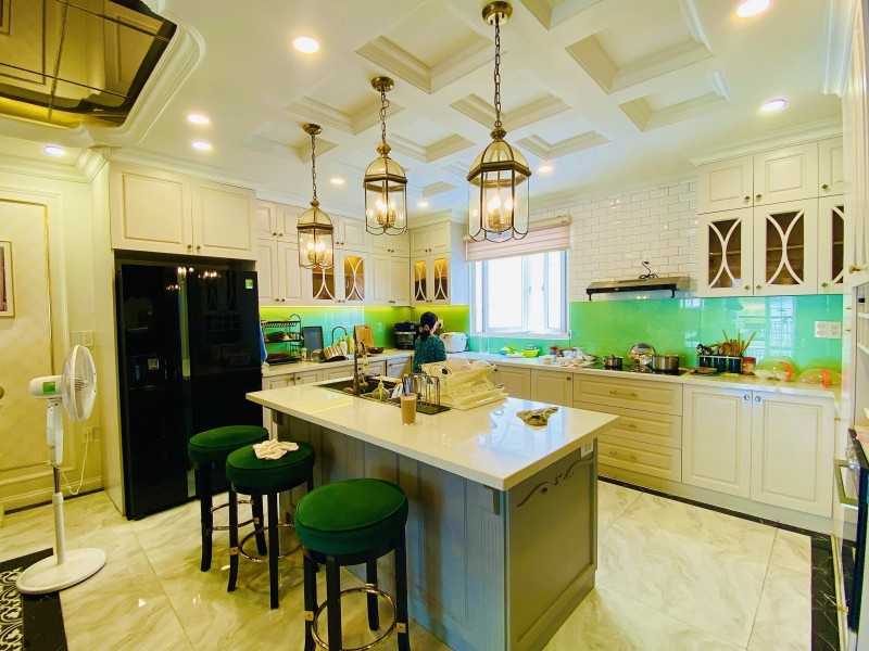 Bán Biệt thự siêu sang Lê Văn Lương, 141m2 (7.9×19) 5 tầng, tháng máy, giảm 500Tr còn 20.5 tỷ