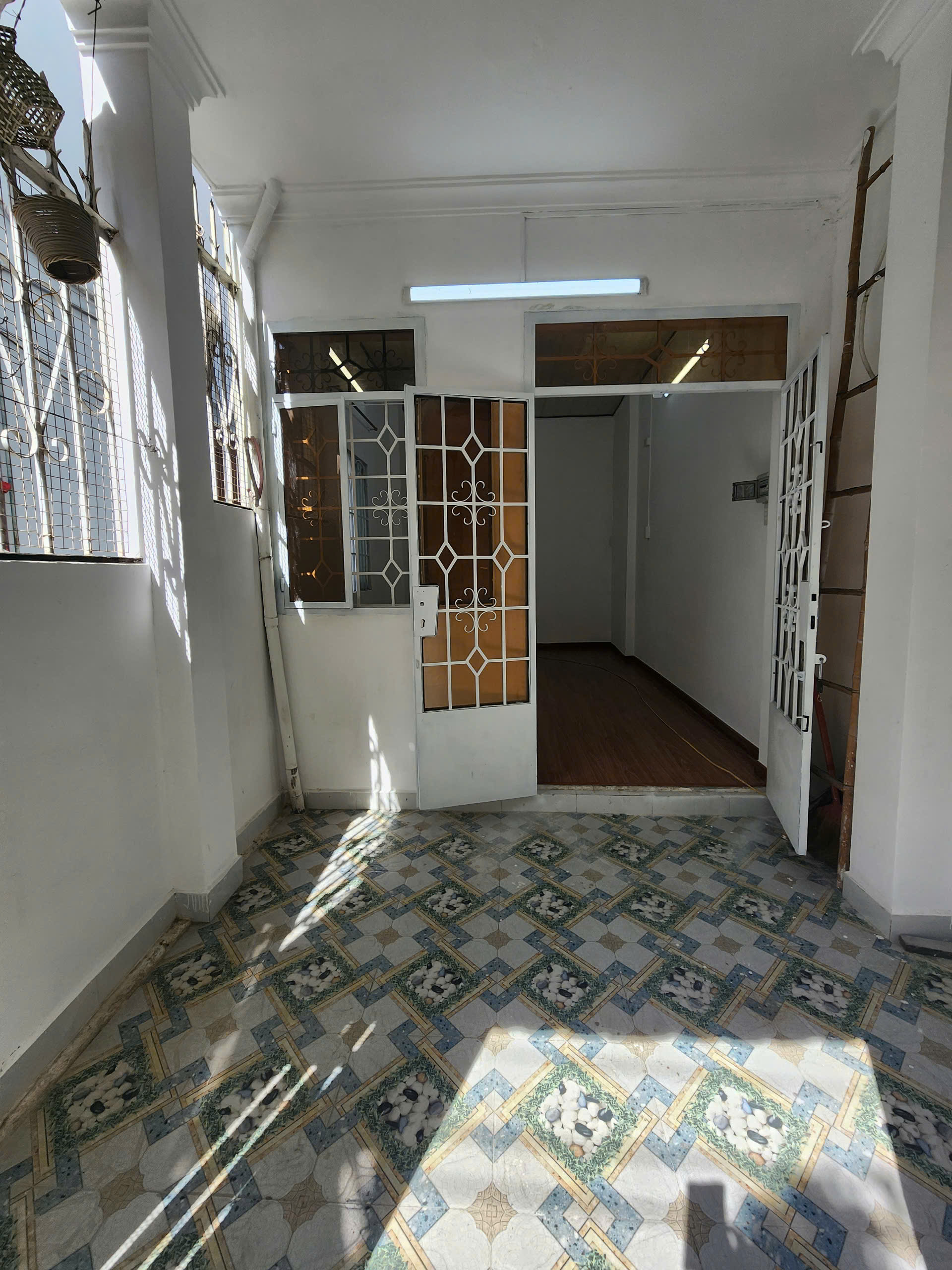 BÁN NHÀ NGAY CHỢ PHƯƠNG SÀI, PHƯỜNG TÂY NHA TRANG.