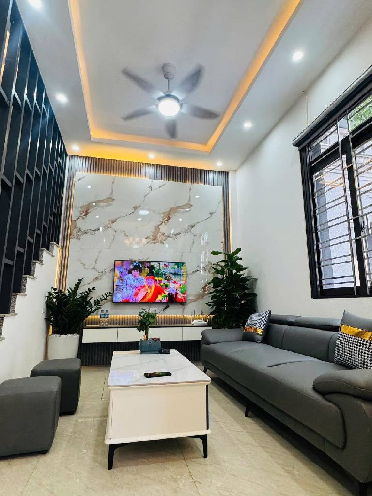 BÁN NHÀ THỤY KHUÊ 50M 5 TẦNG MT 4,6M Ô TÔ ĐỖ – SÁT PHỐ – KINH DOANH – NHỈNH 14 TỶ