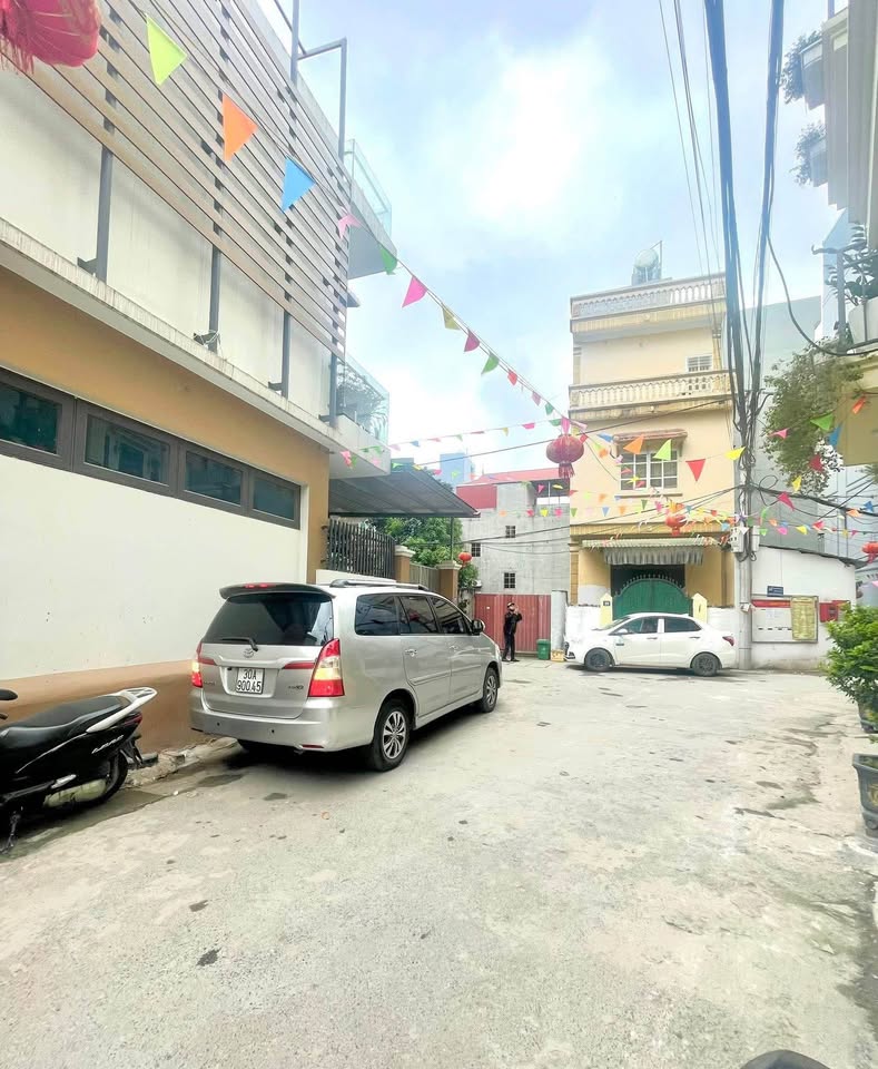 BÁN NHÀ TRẦN CUNG LÔ GÓC 3 MẶT NGÕ 65M²*7TẦNG THANG MÁY, Ô TÔ VÀO NHÀ – GIÁ NHỈNH 18 TỶ