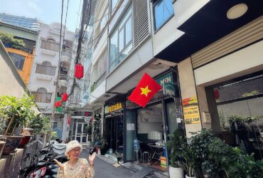 KHU VỰC HIẾM NHÀ BÁN – MẶT TIỀN HXH 15B ĐƯỜNG LÊ THÁNH TÔN, QUẬN 1 – KHAI THÁC DÒNG TIỀN TỪ KHÁCH TÂY LƯU TRÚ ĐÔNG