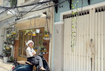 BÁN NHÀ MẶT TIỀN HẺM XE HƠI ĐẬU CỬA ĐƯỜNG NGUYÊN BỈNH KHIÊM, QUẬN 1 – SẴN DÒNG TIỀN ĐANG KINH DOANH SPA