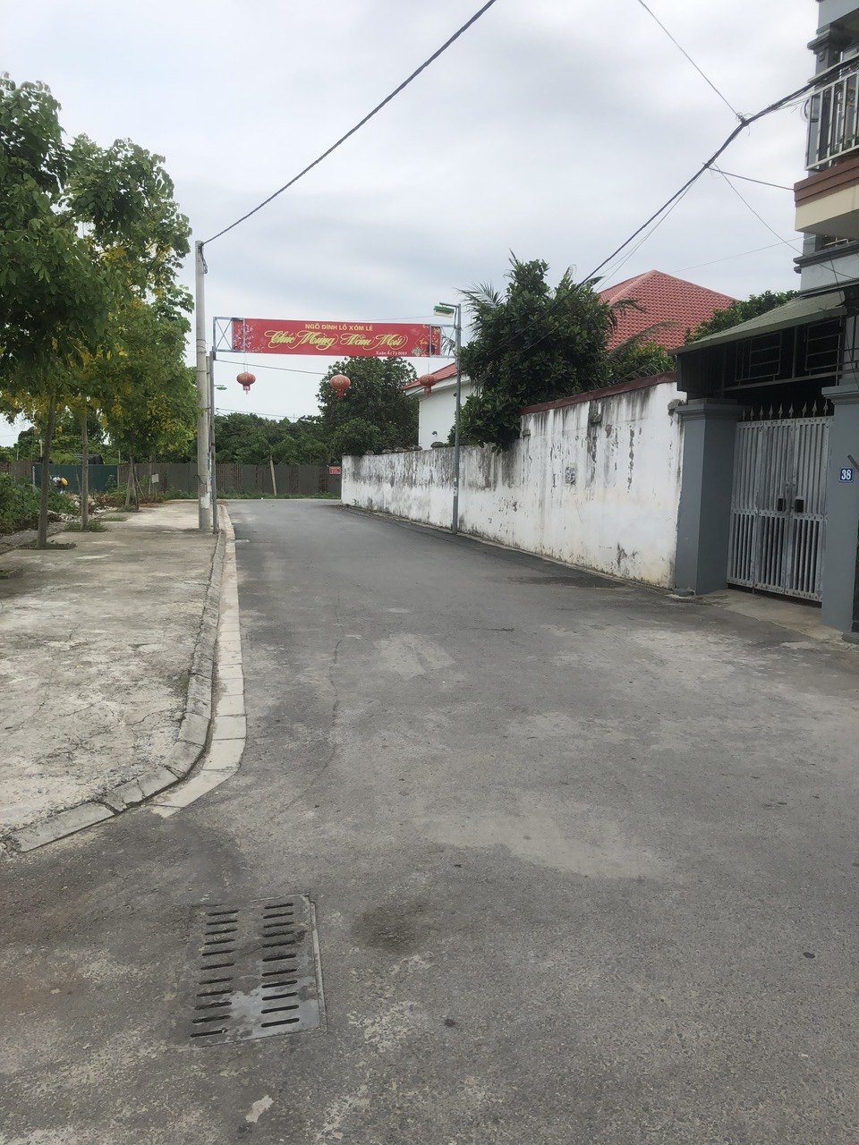 NHÀ HIẾM ĐA TỐN- GIA LÂM- NGÕ THÔNG-Ô TÔ TẢI ĐỖ- HỒ ĐIỀU HÒA-TIỆN ÍCH NGẬP TRÀN
111M2 NHỈNH 6 TỶ