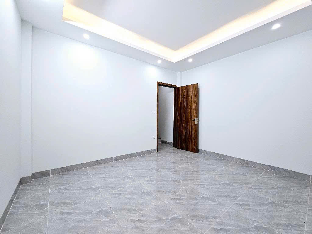 NHÀ PHÚ THƯỢNG – GẦN CIPUTRA – 30m² x 5 TẦNG – MẶT TIỀN 5M – GIÁ 6.7 TỶ