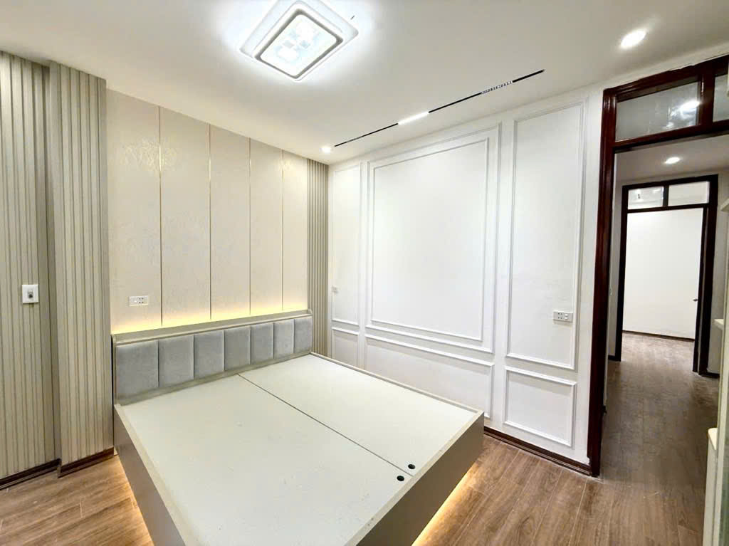 NHÀ YÊN HÒA – 31m² x 5 TẦNG – MẶT TIỀN 5M – GẦN TRUNG KÍNH – 8.2 TỶ