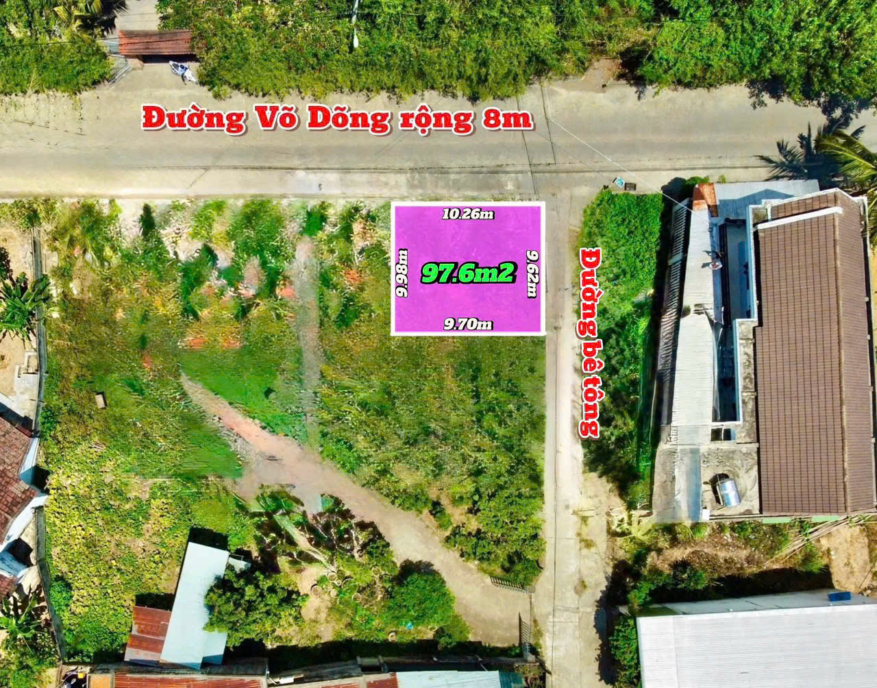 Cần bán lô góc mặt đường 8m vừa ở vừa kinh doanh buôn bán 
 – Đất thuộc xã Vĩnh Trung ( phường Tây Nha Trang ) 
 – Diện tích 97,6m (ngang 10m) full thổ cư.
-Đường oto, cách 23/10 chỉ 100m
-Khu dân cư, cấp phép xây dựng. Nằm trong khu dân đất cao ráo không ngập lụt
Giá 2tỷ930