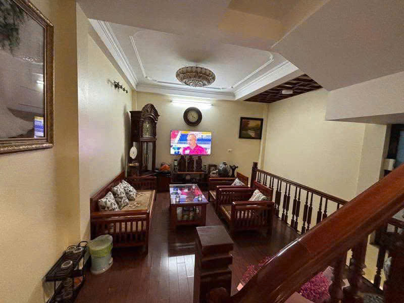 Bán GẤP nhà 61m giá 8.9 tỷ , Phố Cự Lộc,  Thanh Xuân, Hà Nội