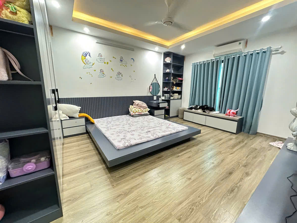 LẠC LONG QUÂN – CÁCH MẶT PHỐ 50M – NHÀ ĐẸP – FULL NỘI THẤT GIÁ 8.7 TỶ