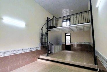 cho thuê nhà trệt lửng mới hoàn thiện đường xe hơi thông Linh Đông
