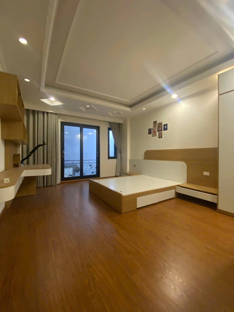 Bán Gấp CCMN 6 Tầng Thang Máy 55m giá 17 tỷ Hoàng Quốc Việt Cầu Giấy.