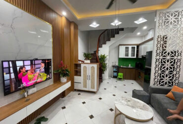 Bán gấp nhà tại Xuân Phương, Nam Từ Liêm, 30.8m, 4 tầng, ô tô đỗ gần