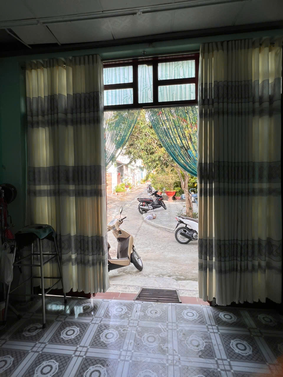BÁN NHÀ CẤP 4 KHU TĐC ĐẤT LÀNH, VĨNH THÁI, NHA TRANG.
