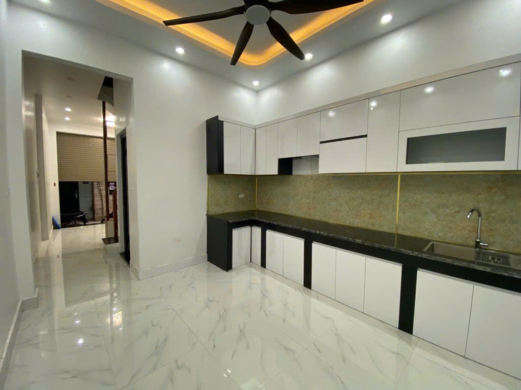 NHÀ VĂN HỘI – 5 TẦNG MỚI ĐẸP – GẦN HỌC VIỆN TÀI CHÍNH – HƠN 5 TỶ