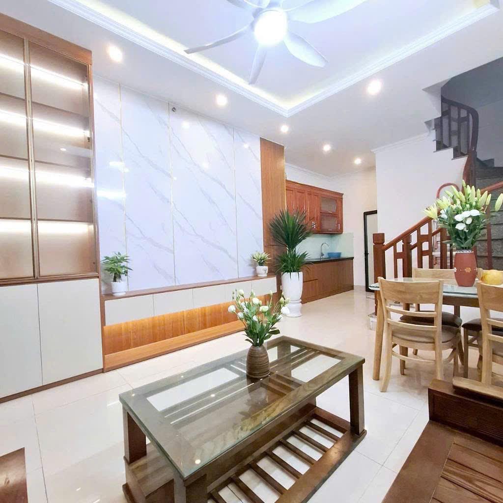 Vũ Đình Tụng – Hàng xóm Garden city – 36m – chỉ 5.4 tỷ