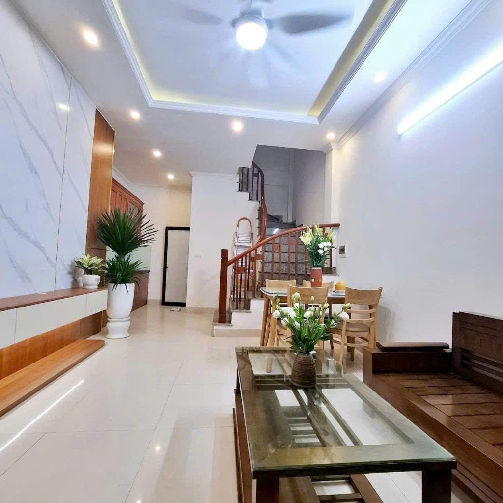 Vũ Đình Tụng – Hàng xóm Garden city – 36m – chỉ 5.4 tỷ