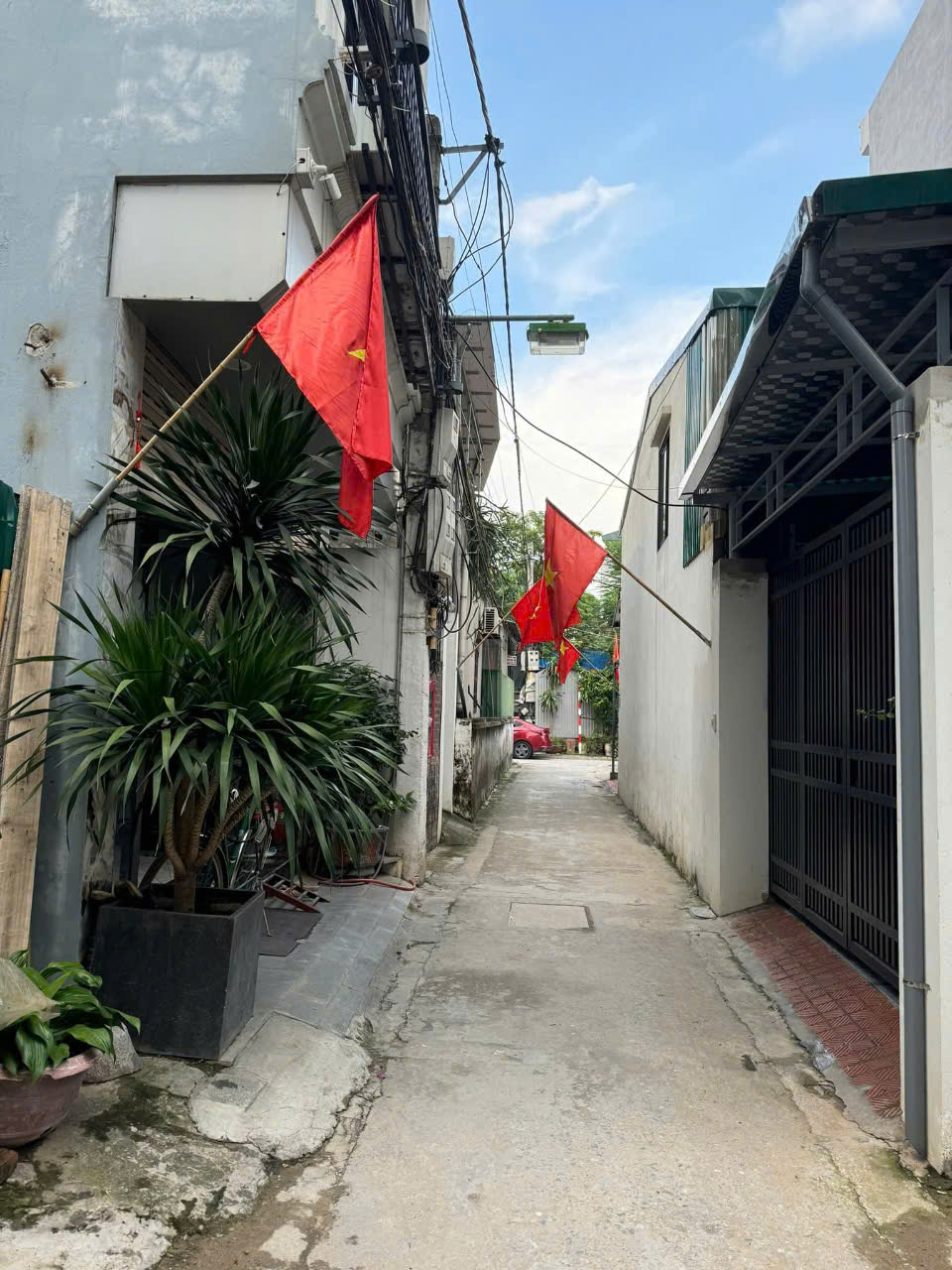 NGỌC THUỴ LONG BIÊN BÁN LÔ ĐÁT TO Ô TÔ VÀO ĐẤT