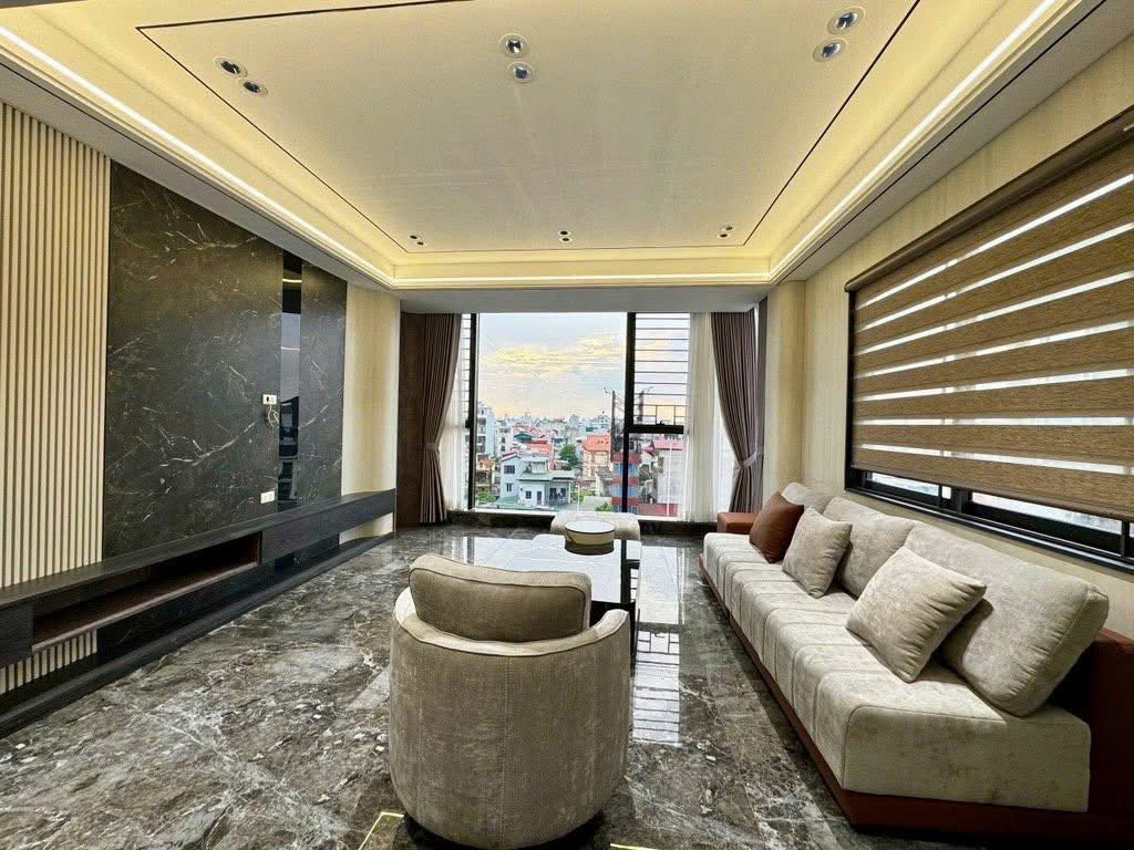 BÁN NHÀ TRẦN QUỐC HOÀN – 40M X 7 TẦNG – PHÂN LÔ – Ô TÔ TRÁNH – 2 MẶT THOÁNG – KINH DOANH – 15.5 TỶ