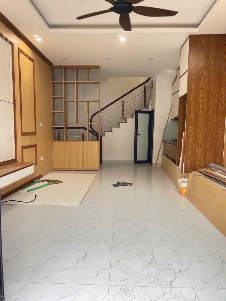 Phúc Lợi – Sát công viên – Hàng xóm Vinhomes – 34m chỉ 5.6 tỷ