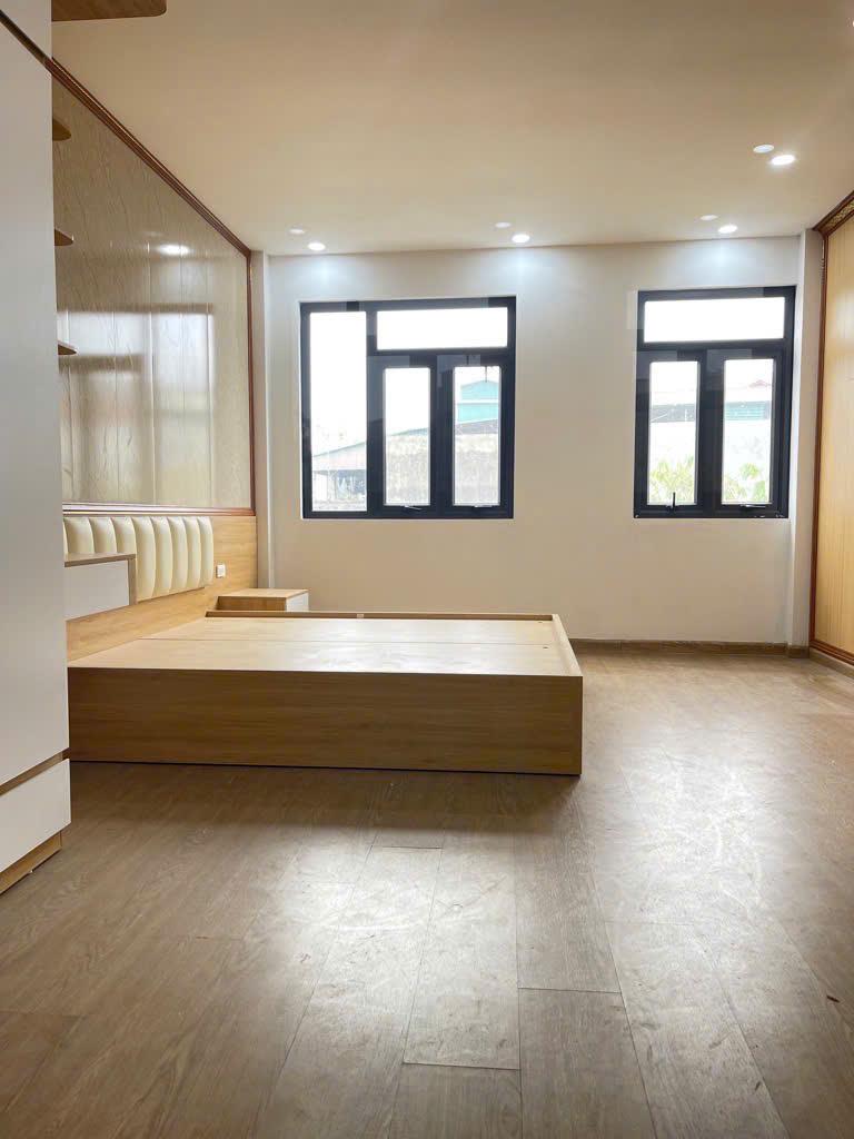 Phúc Lợi – Sát công viên – Hàng xóm Vinhomes – 34m chỉ 5.6 tỷ