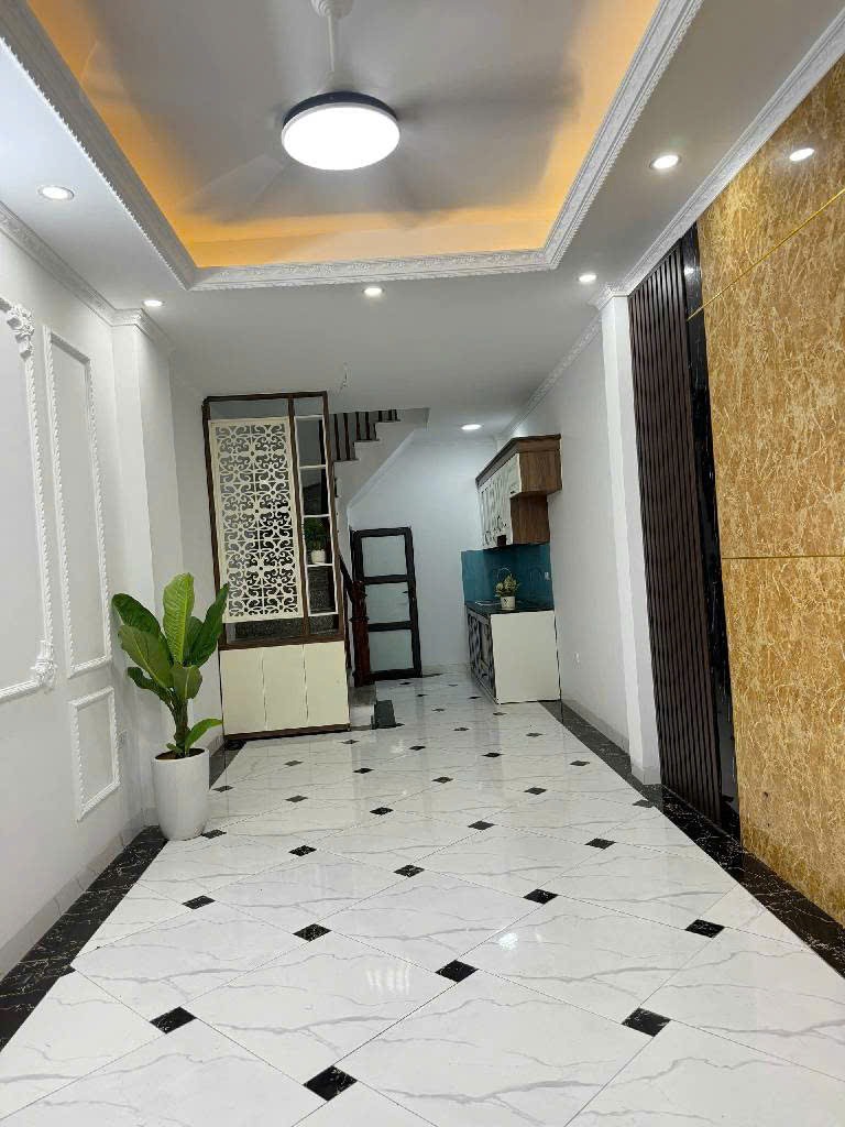 Tô 2 Yên Nghĩa Hà ĐÔNG GIẢM CHÀO CĂN HỘ 4 TẦNG CÒN 4TY690