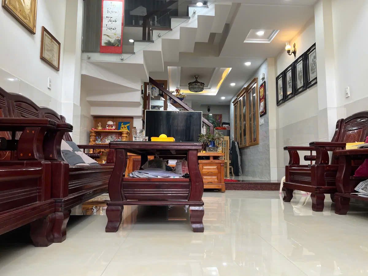 Bán nhà đại tá về hưu 15  tỷ 56m tại Nguyễn Viết Xuân Thanh Xuân PHÂN LÔ Ô TÔ