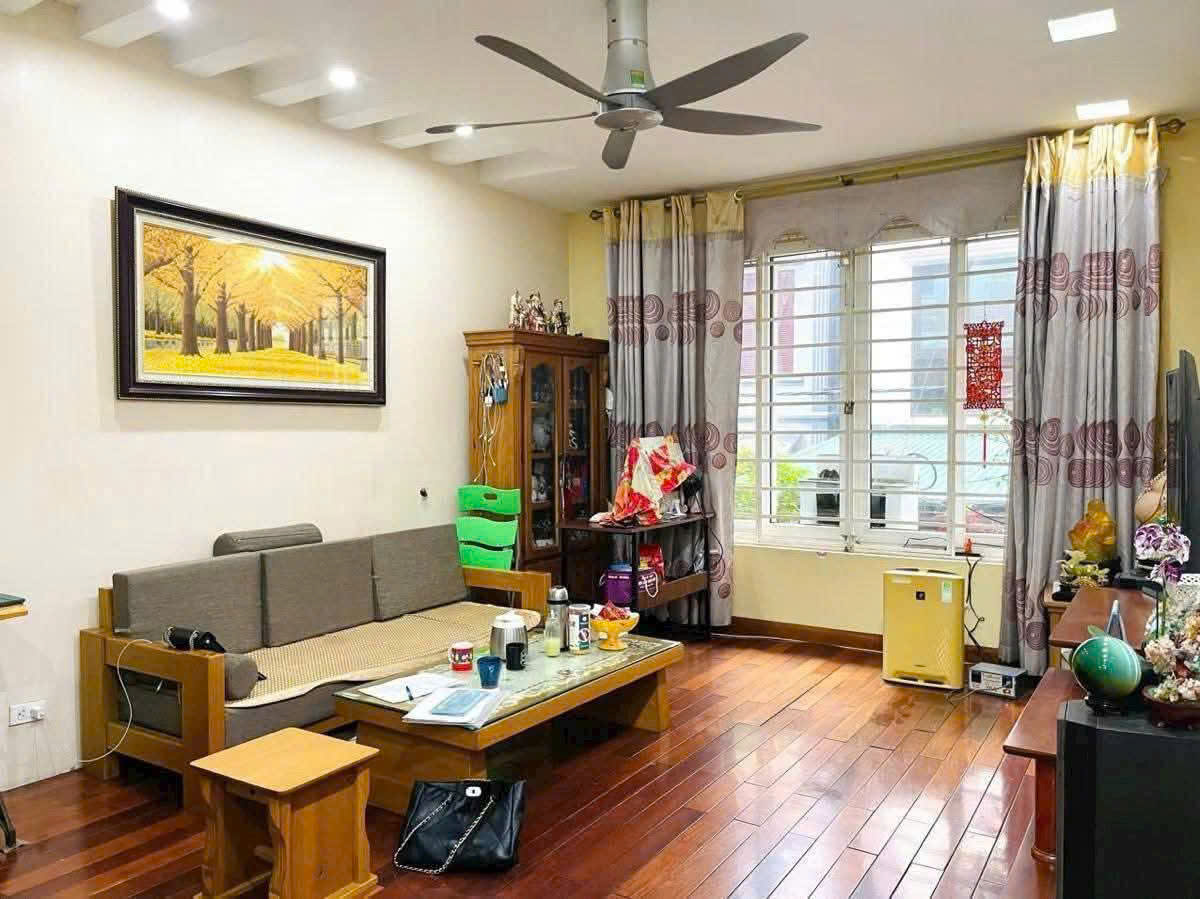 BÁN NHÀ TRẦN CUNG – 56M² – 5 TẦNG – MT 4.3M – DÂN XÂY – PHÂN LÔ – Ô TÔ – NGÕ THÔNG – GIÁ 11.5 TỶ