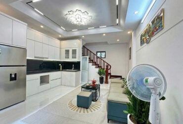 BÁN NHÀ PHÂN LÔ PHẠM VĂN ĐỒNG 59m x 6 TẦNG, MT 5m, DÂN XÂY, Ô TÔ ĐÕ CỬA, 2 THOÁNG, FULL NỘI THẤT, CHỈ 14,2 TỶ. 0968669247