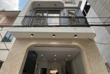 BÁN NHÀ LẠC LONG QUÂN 63M, 6 TẦNG THANG MÁY, 12 TỶ, NGÕ THÔNG – DÒNG TIỀN 50TR/THÁNG