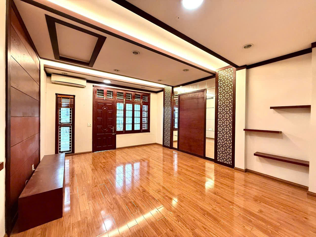 CHÍNH CHỦ BÁN GẤP 47M giá 7.5 tỷ Tại Ngô Quyền Hà Đông Ô TÔ ĐỖ CƯA.