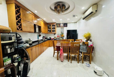 Bán gấp MẶT NGÕ 58m giá 11.8  tỷ Ô TÔ KINH DOANH Tại Văn Quán Hà Đông.