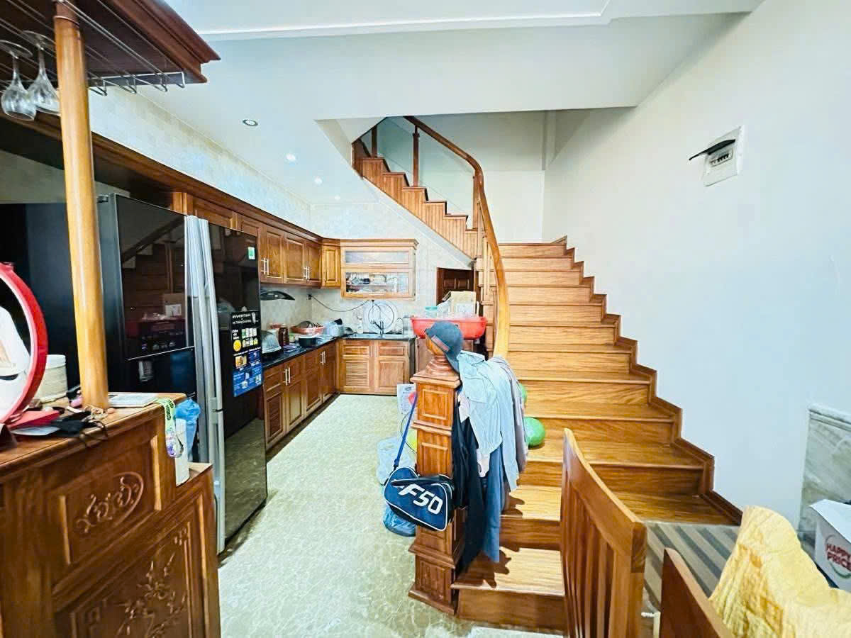 Hiếm PHỐ Tô Vĩnh Diện ,Thanh Xuân 54m2, 5 tầng giá 13.8  tỷ, Ô TÔ ĐỖ CƯA.