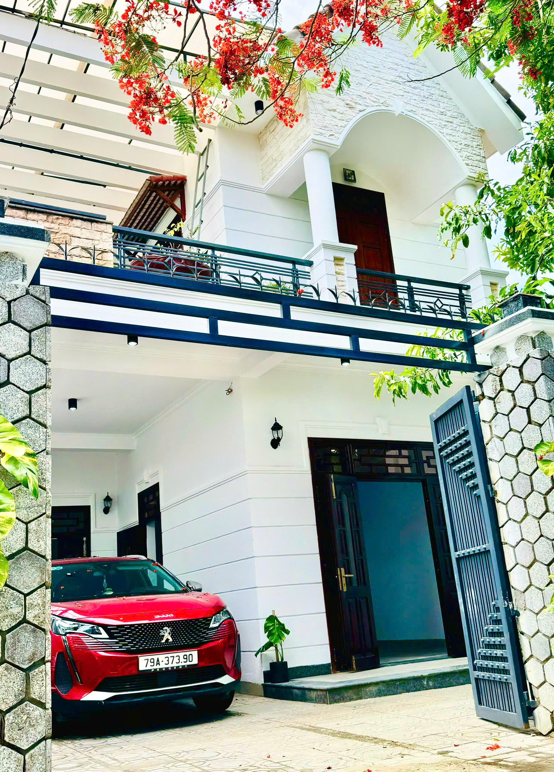 BÁN BIỆT THỰ TÂM HUYẾT ĐẸP KO TÌ VẾT 2 MẶT TIỀN ĐƯỜNG TẠI XÃ DIÊN PHÚ, DIÊN KHÁNH