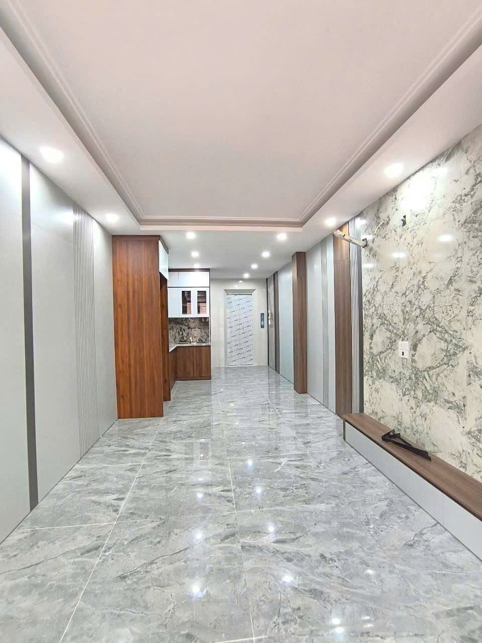 BÁN NHÀ PHÂN LÔ CỔ NHUẾ 65M²*7TẦNG THANG MÁY, Ô TÔ ĐỖ CỔNG – GIÁ CHỈ 14 TỶ