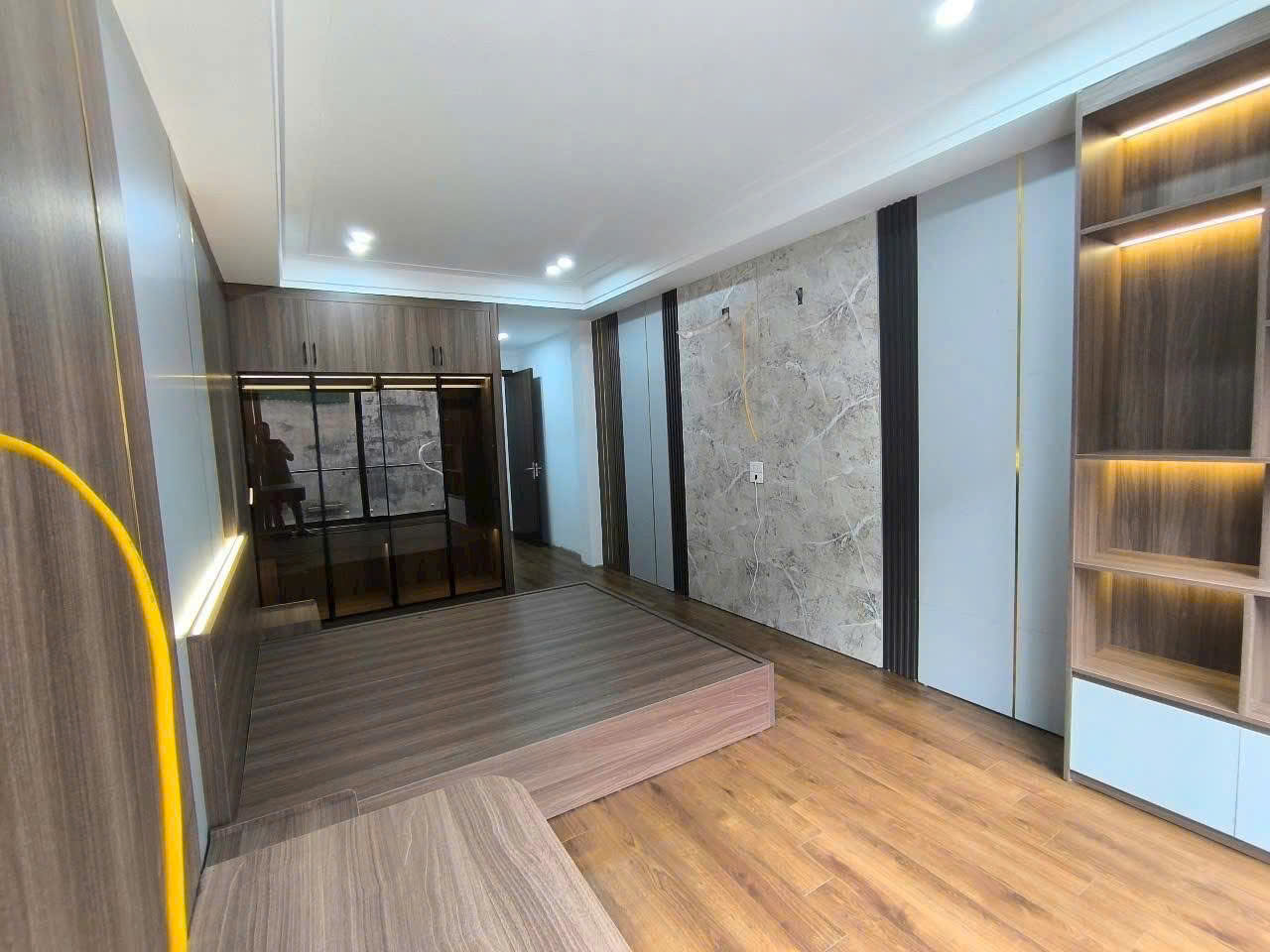 BÁN NHÀ PHÂN LÔ CỔ NHUẾ 65M²*7TẦNG THANG MÁY, Ô TÔ ĐỖ CỔNG – GIÁ CHỈ 14 TỶ