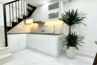 ĐỘI CẤN BA ĐÌNH GẦN PHỐ 2 MẶT NGÕ THOÁNG TRƯỚC SAU 4 TỶ 950