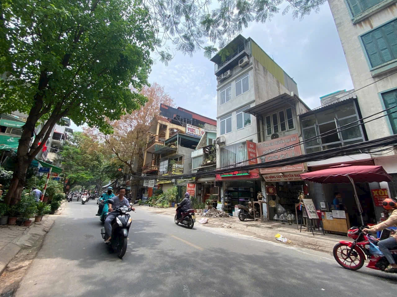 ✈️✈️✈️ SIÊU PHẨM MẶT PHỐ TRUNG TÂM, MẶT PHỐ HOÀNG HOA THÁM 

 .

– GIÁ RẺ HƠN MẶT NGÕ- HỘ KHẨU BA ĐÌNH- TƯƠNG LAI QUY HOẠCH NHÀ TĂNG GIÁ MẠNH✈️✈️✈️✈️