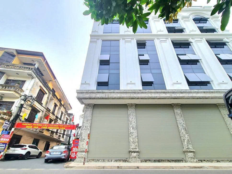 🔥🔥🔥SIÊU PHẨM MẶT PHỐ  NGUYỄN LÂN , TRƯỜNG CHINH 

–  CÓ MỘT EM SIÊU TOÀ VĂN  PHÒNG BUILDING – MẶT TIỀN KHỦNG – LÔ GÓC – 1 MẶT PHỐ 1 MẶT NGÕ. DÒNG TIỀN  CỰC KHỦNG.🌹🌹🌹