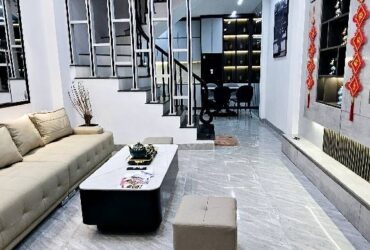 XUÂN THỦY CẦU GIẤY NHÀ ĐẸP-Ô TÔ 20M THOÁNG TRƯỚC SAU 10 TỶ 600