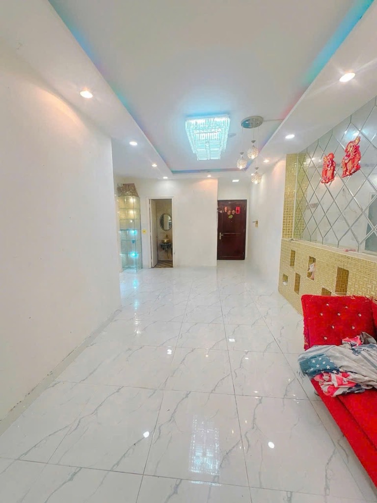 Bán chung cư Nguyễn Chí Thanh – 62m2, 2PN – thang máy, view đẹp – đã có sổ hồng – hơn 3 tỷ
