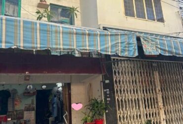 Bán nhà 2 tầng, 70m2, ngang khủng 7m, Xe hơi vào nhà, ngay Phùng Tá Chu, Aeon, hơn 5 tỷ