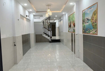 Cho thuê nhà nguyên căn, ngay Đầm Sen, hẻm xe tải 7m, 2 tầng đẹp 60m2, vừa ở vừa kinh doanh, chỉ 14 triệu/tháng