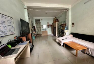 Bán chung cư Phan Xích Long, 66m2, tầng 1, thang máy, sổ hồng riêng, chỉ hơn 3 tỷ
