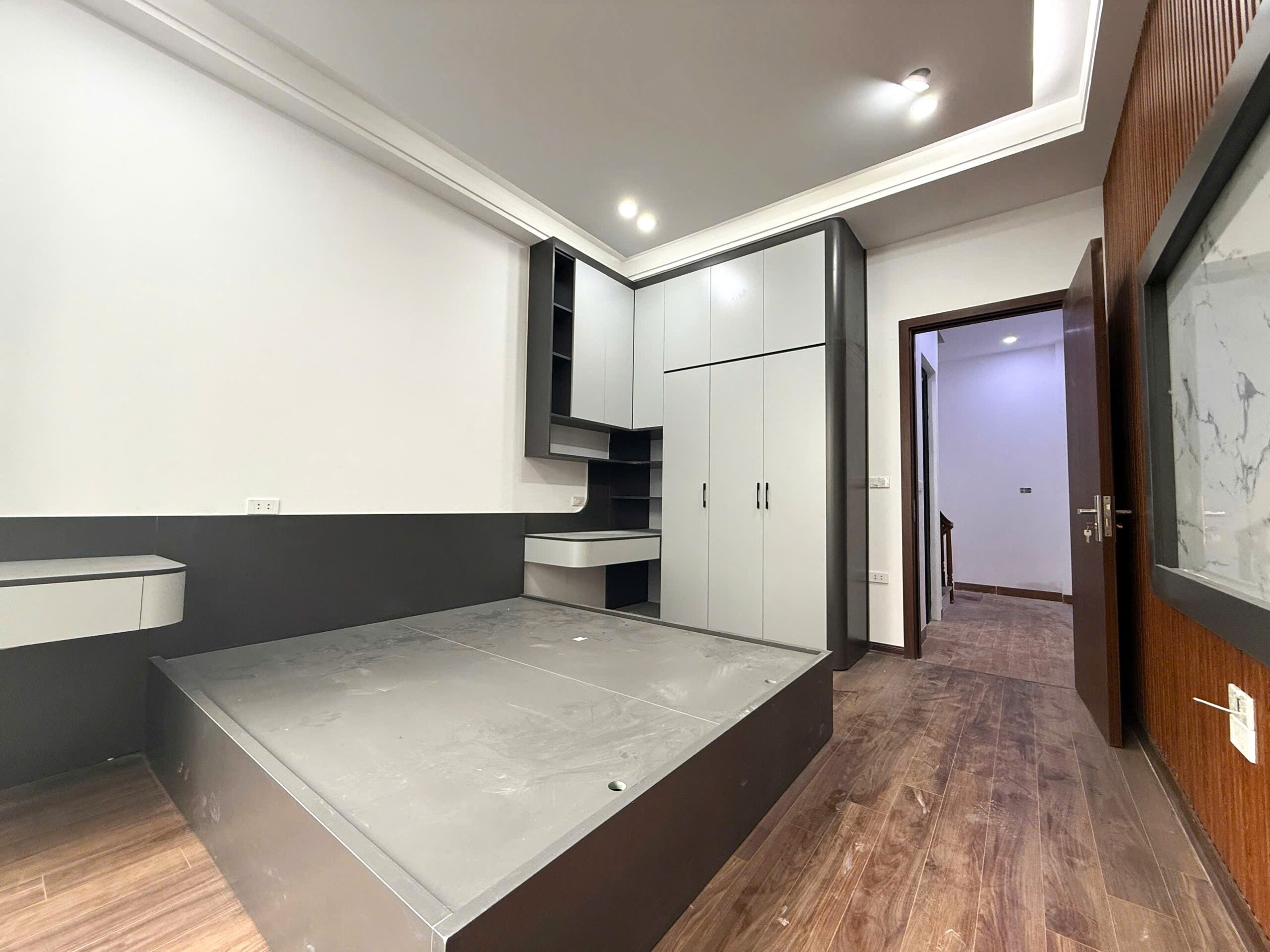 Bán nhà riêng tại Vân Canh, Hoài Đức,30m, 5 tầng xây mới, thiết kế siêu đẹp, ô tô đỗ gần