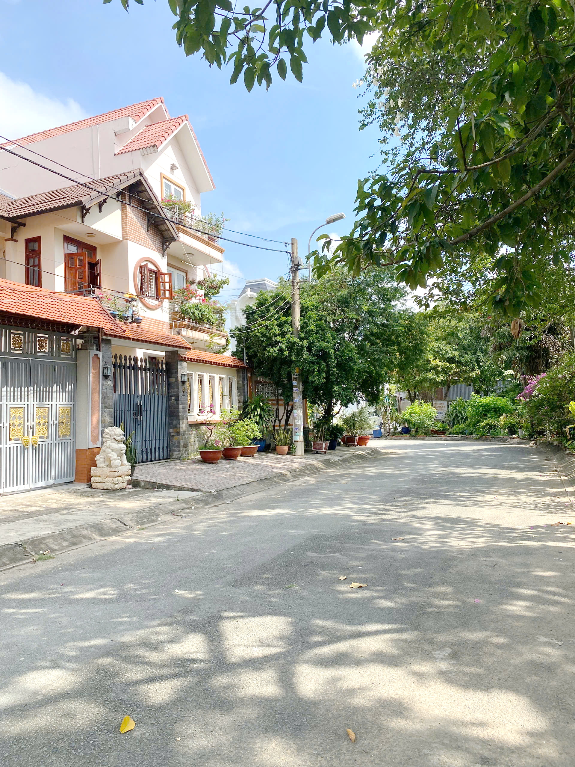 Bán nền đất biệt thự MT đường số 5, KDC ấp 5 Phong Phú