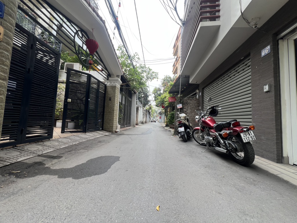 THẠCH BÀN,LONG BIÊN 27tỷ 150m MẶT TIỀN 8m NHÀ VƯỜN LIỀN KỀ DÂN TRÍ CAO