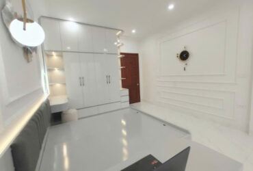 man bồi ba la 51m nhà 6 tầng thang máy ,phân lô vỉa hè , kinh doanh ,giá trị tăng cao , vị trí trung tâm quận ,dân trí cao ,an ninh tốt
pháp lý : sổ chính chủ giao dịch ngay